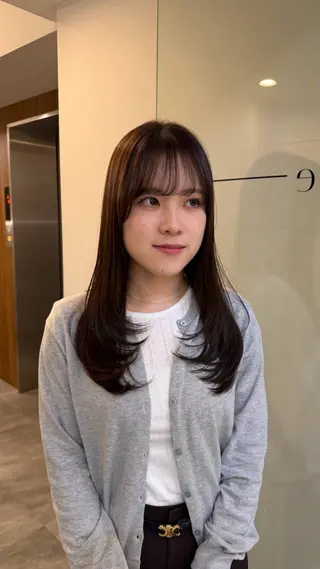ロング カラー momoka Jr.stylistのヘアスタイル