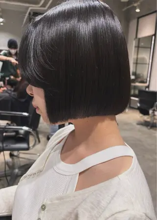 ショート カラー Juna✂️ レイヤー / ボブのヘアスタイル