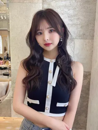 ロング sakura/韓国 /透明感カラーのヘアスタイル