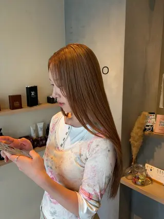 ロング ROCCO アイナ/ レイヤー透明感カラーのヘアスタイル