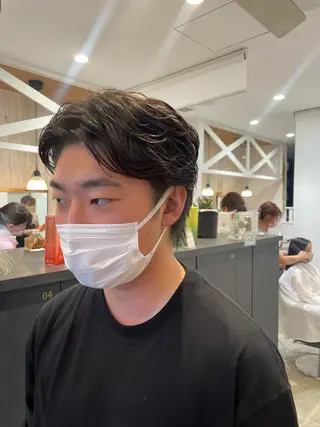 ショート パーマ 鈴村 大介のヘアスタイル