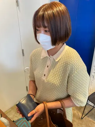 ショート カラー MIOベージュカラー 柔らかいカラーのヘアスタイル