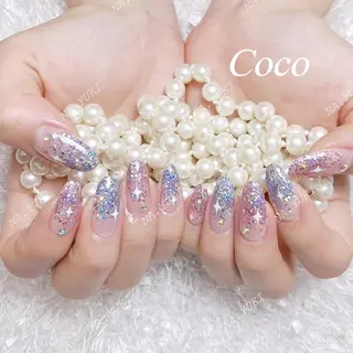 ネイル 🦋 Queenieのネイルデザイン