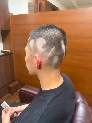 ショート メンズ 糸山 仁のヘアスタイル