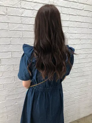 ロング カラー 韓国レイヤー×艶髪 ハイトーンRyukiのヘアスタイル