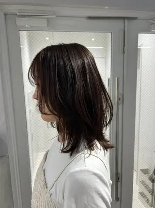 ミディアム カラー SALOWIN栄 三丁目 木戸里実のヘアスタイル