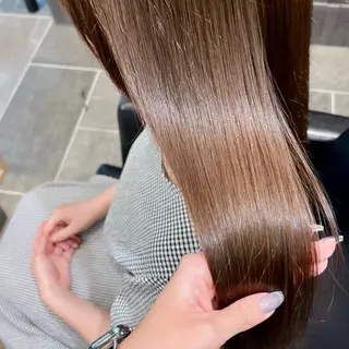 セミロング カラー 𝑺𝒂𝒌𝒊 🩶マンツーマン施術のヘアスタイル