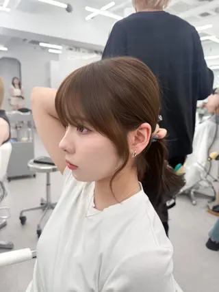ミディアム 失敗しない顔まわり× 小顔補正レイヤー難波のヘアスタイル