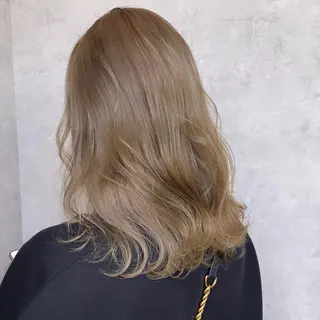 セミロング カラー ヘアアレンジ 🤍透明感カラー🤍 Ryujiのヘアスタイル