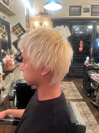カラー 加賀谷 英多のヘアスタイル