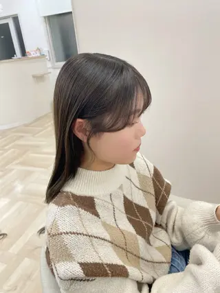 ミディアム 川下 葉音のヘアスタイル
