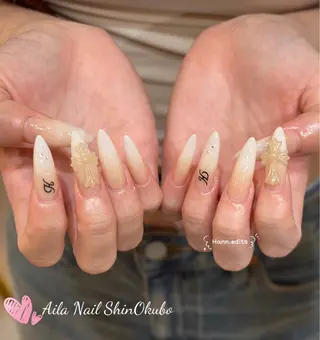 ミディアム Aila Nail HanChanのネイルデザイン