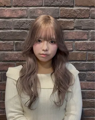 ミディアム カラー ハイトーン/ 艶カラー🫧竹村柾則のヘアスタイル