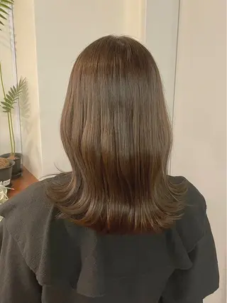 セミロング カラー fumina 🤍のヘアスタイル