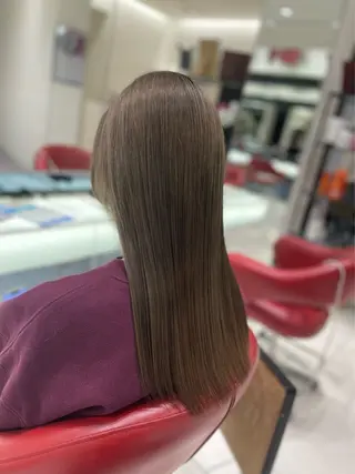 ロング カラー 上杉 梨緒のヘアスタイル