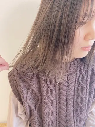 ミディアム カラー 顔周りレイヤーカット ブリーチminamiのヘアスタイル