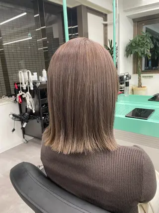 ミディアム 💚透明感カラー💚 ♻️本間♻️のヘアスタイル