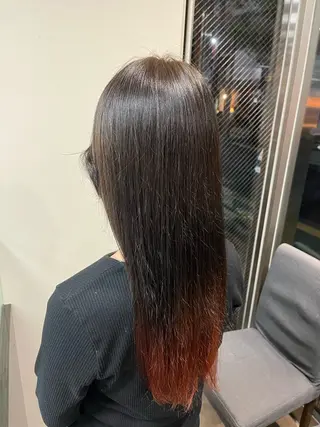 セミロング ☘️上村 ☘️髪質 改善/透明感カラーのヘアスタイル