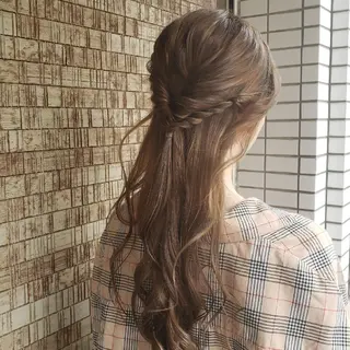 ロング カラー 槌本 健成のヘアスタイル