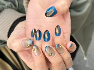 ミディアム yuka ⭐︎のネイルデザイン