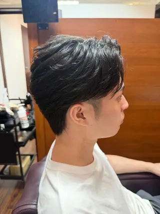 ショート メンズ 糸山 仁のヘアスタイル