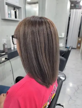 カラー セミロング ❇️安達 優心❇️ レイヤー/艶髪特化のヘアスタイル