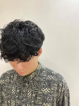 ショート パーマ メンズ デザインカラー/ 推しの配色 肥後のヘアスタイル