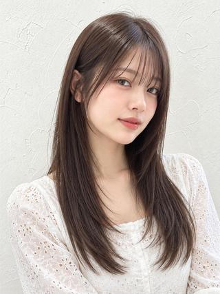 ロング グレージュ×レイヤー 藤生 和宏のヘアスタイル