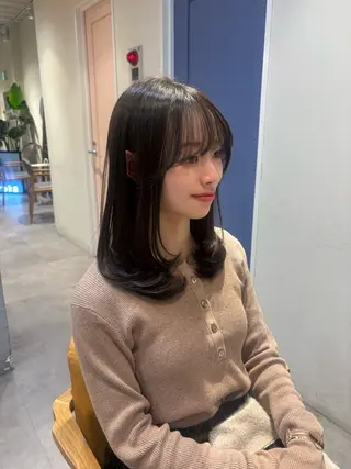 ミディアム カラー roka ʜᴀʀᴜᴋᴀのヘアスタイル
