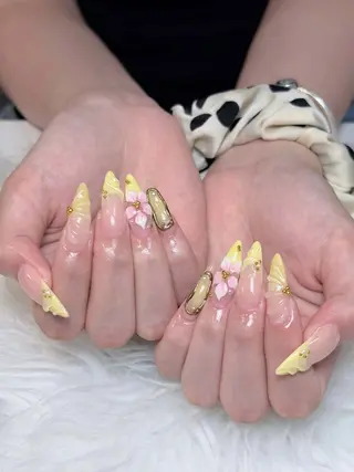 ネイル Eli Muse 新宿ネイルのネイルデザイン