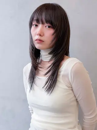 セミロング Unami/渋谷 TSUKIのヘアスタイル