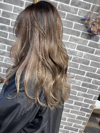 ロング AN'TIA小作 noiのヘアスタイル