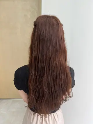 ロング カラー ヘアアレンジ 暖色韓国ヘア🩷 Yuukaのヘアスタイル