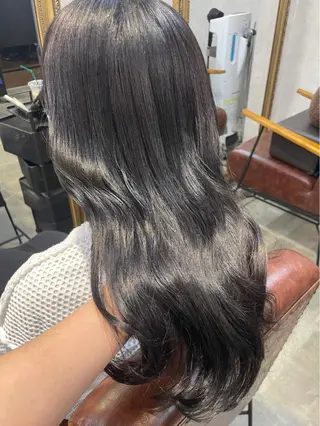 ロング カラー 【aini天王寺】 𝐚𝐢𝐫𝐢✂︎のヘアスタイル