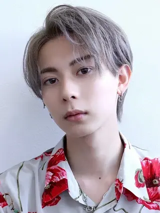 ショート カラー パーマ メンズ 渡部 武瑠のヘアスタイル