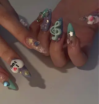 ネイル NiJi Nailsのネイルデザイン