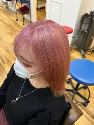 セミロング 🐰ハイトーンカラー 畠山　渡🐰のヘアスタイル