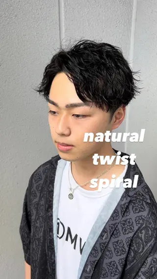パーマ メンズ 曲がる縮毛矯正 LIBER 岩名のヘアスタイル