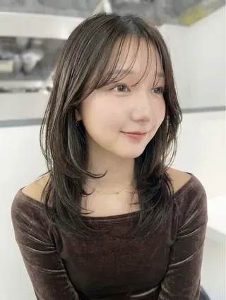 ミディアム ，comma rinka💖✨のヘアスタイル