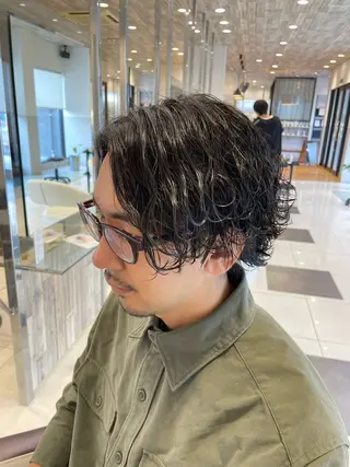 メンズ 【メンズ特化】テーパ ーフェード×パーマのヘアスタイル