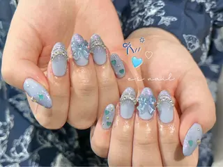 ネイル e’s nail Lumièreのネイルデザイン