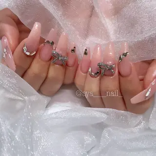 ネイル Roi ayanaのネイルデザイン