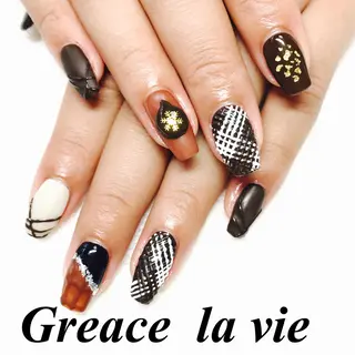 ロング カラー パーマ キッズ ネイル マツエク・マツパ Greace  la vieのネイルデザイン