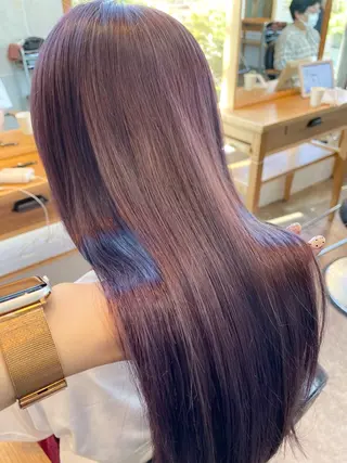 ロング ブリーチなしベージュ カラー佐藤華厘のヘアスタイル