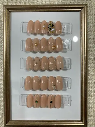 ネイル Legit nail salonのネイルデザイン