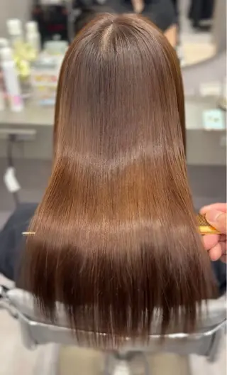 セミロング 髪質改善×レイヤー 🫧鷹司郎のヘアスタイル