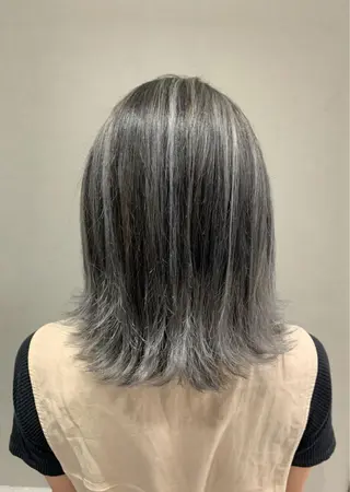 ショート カラー 浦野 剛志のヘアスタイル