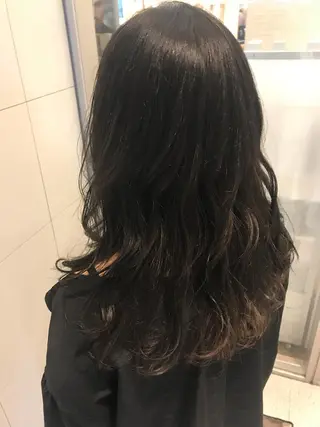 ロング カラー SUZUKA .のヘアスタイル