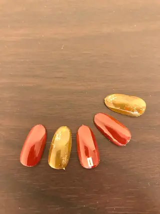 ネイル 板垣 綾乃のネイルデザイン