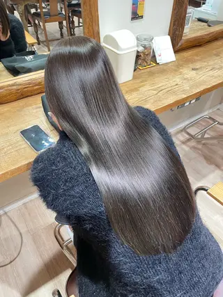 ロング カラー コトミ【メンズ】 【曲がる縮毛矯正】のヘアスタイル